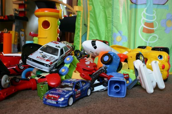 印尼北蘇門答臘發生九車連環追撞，疑卡車煞車失靈釀4死8傷。