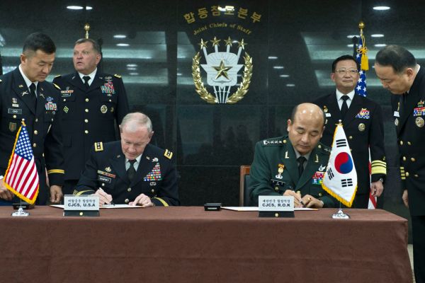 Explosion in Korean Demilitarized Zone Injures Three South Korean Officers