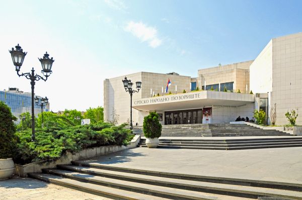 塞爾維亞舉行提前國會大選，面臨學生反政府抗議與政權信任考驗
