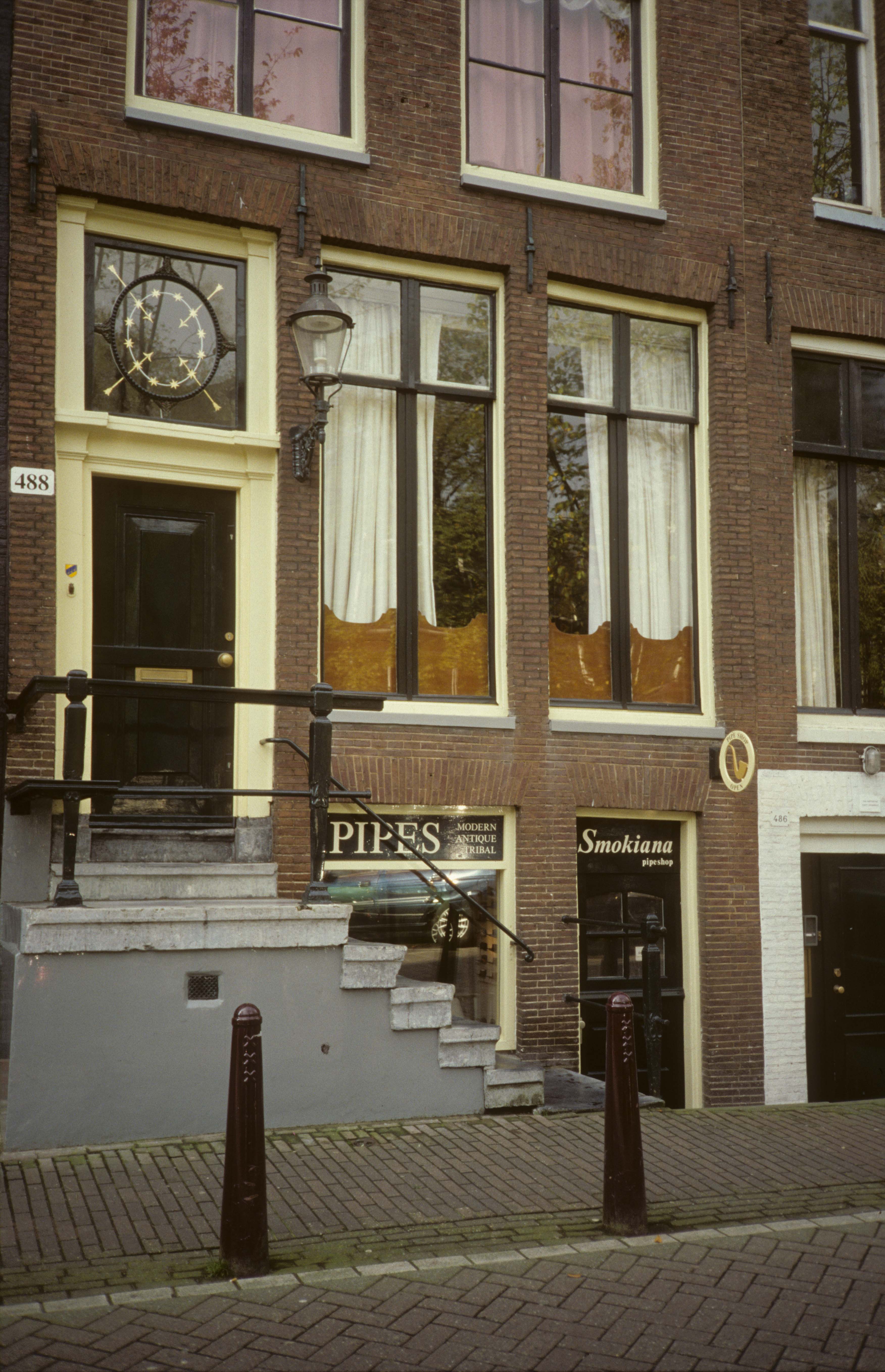 Pijpenkabinet & Smokiana