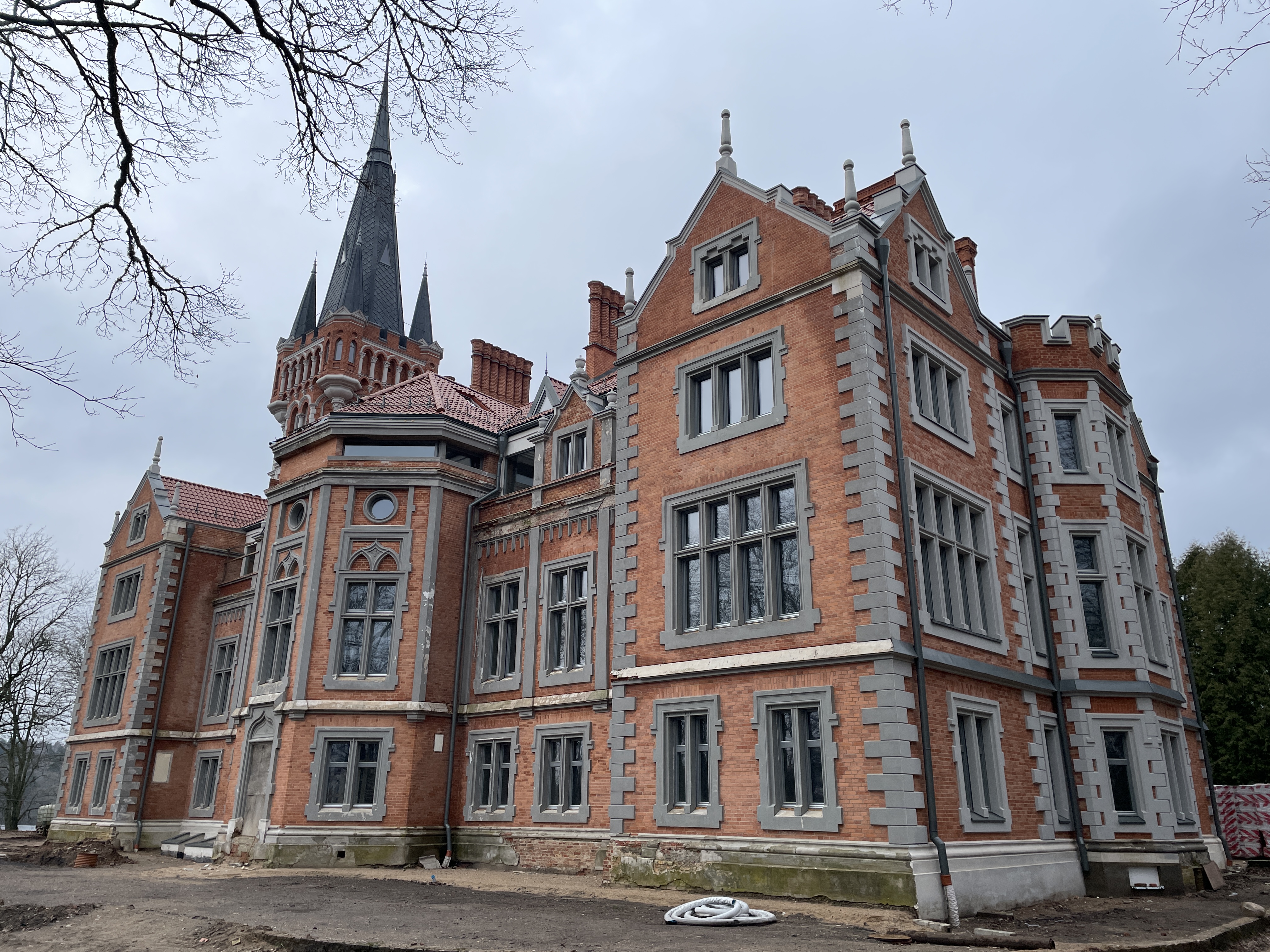 Pałac Tyszkiewiczów w Landwarowie