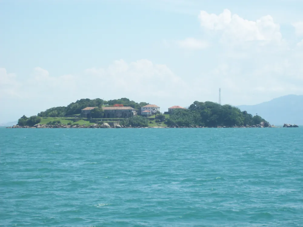 Anhatomirim Island