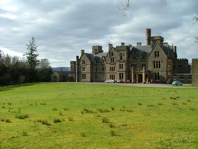 Duncraig Castle