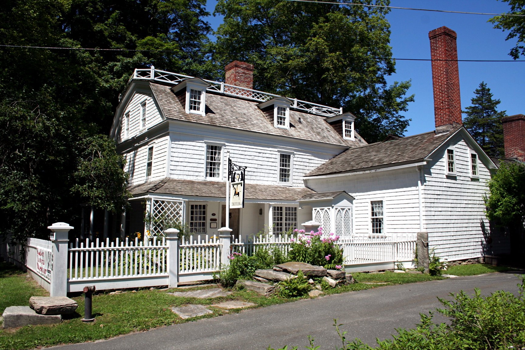 Keeler Tavern