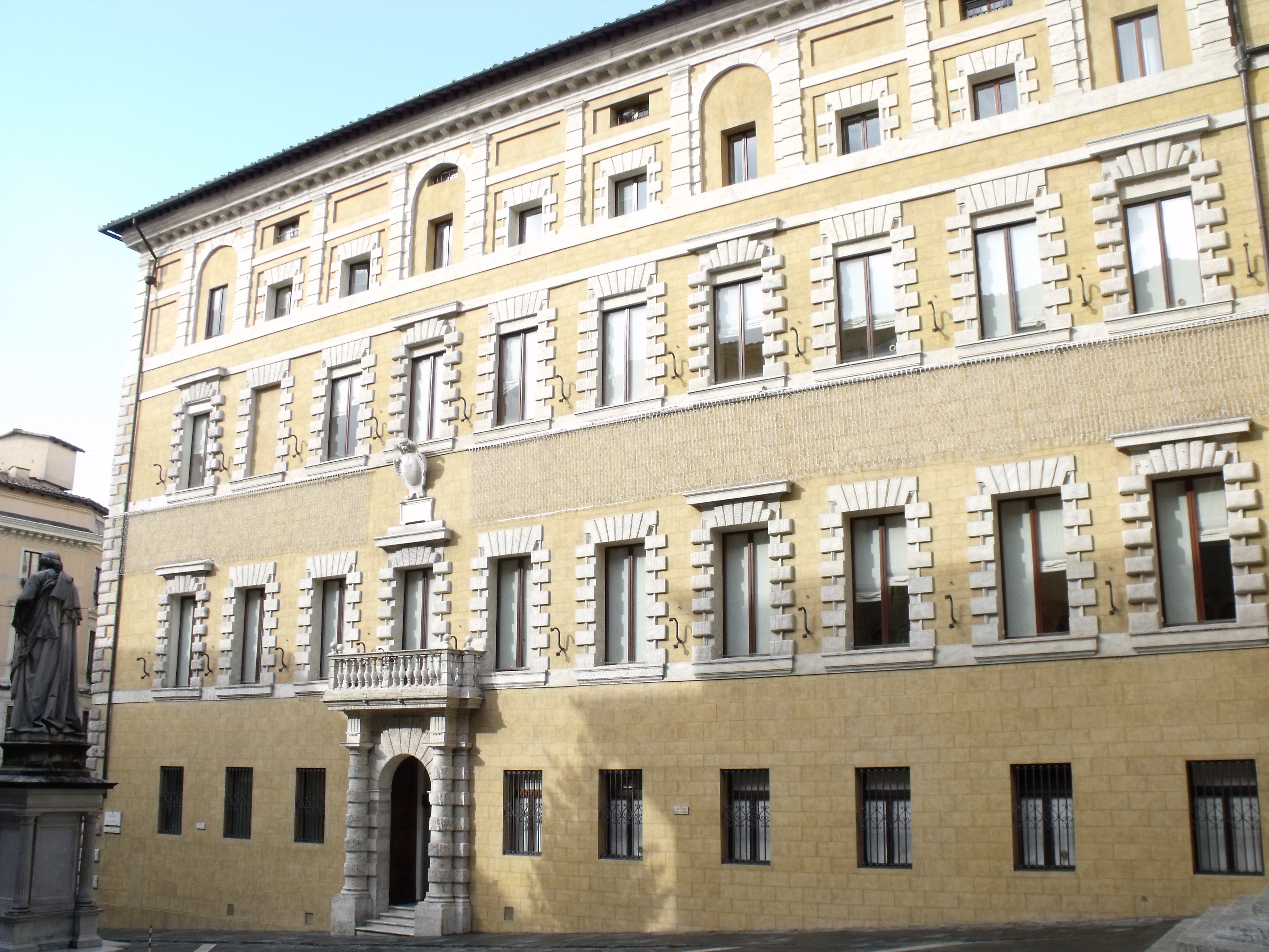 Palazzo Tantucci, Siena