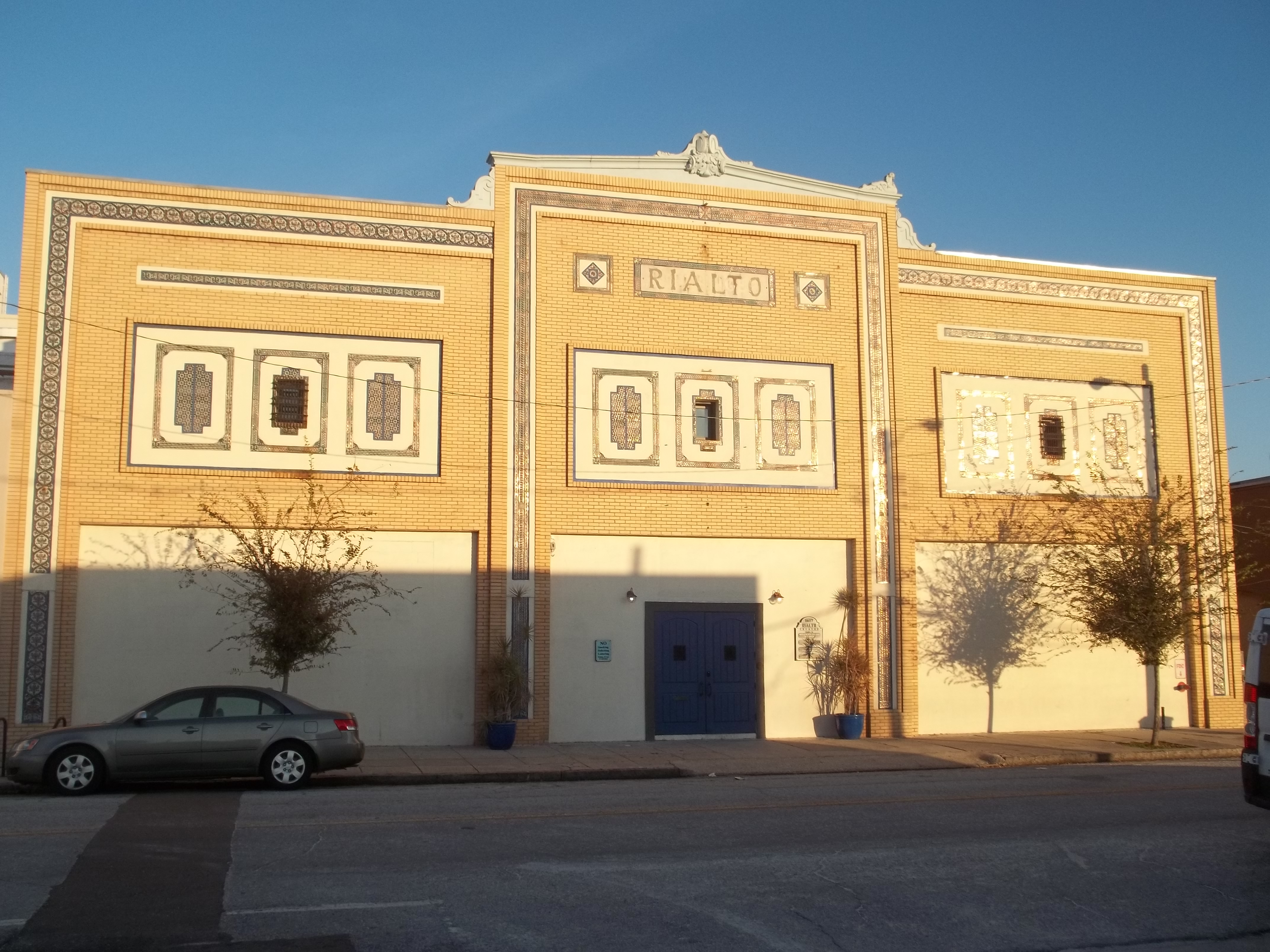 Rialto Theatre