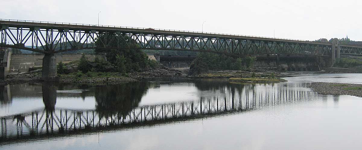 Turners Falls–Gill Bridge