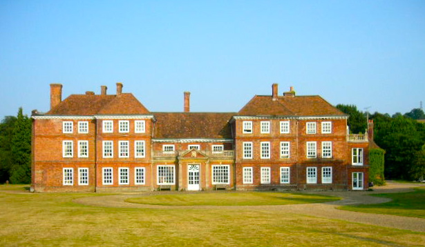 Lullingstone Castle
