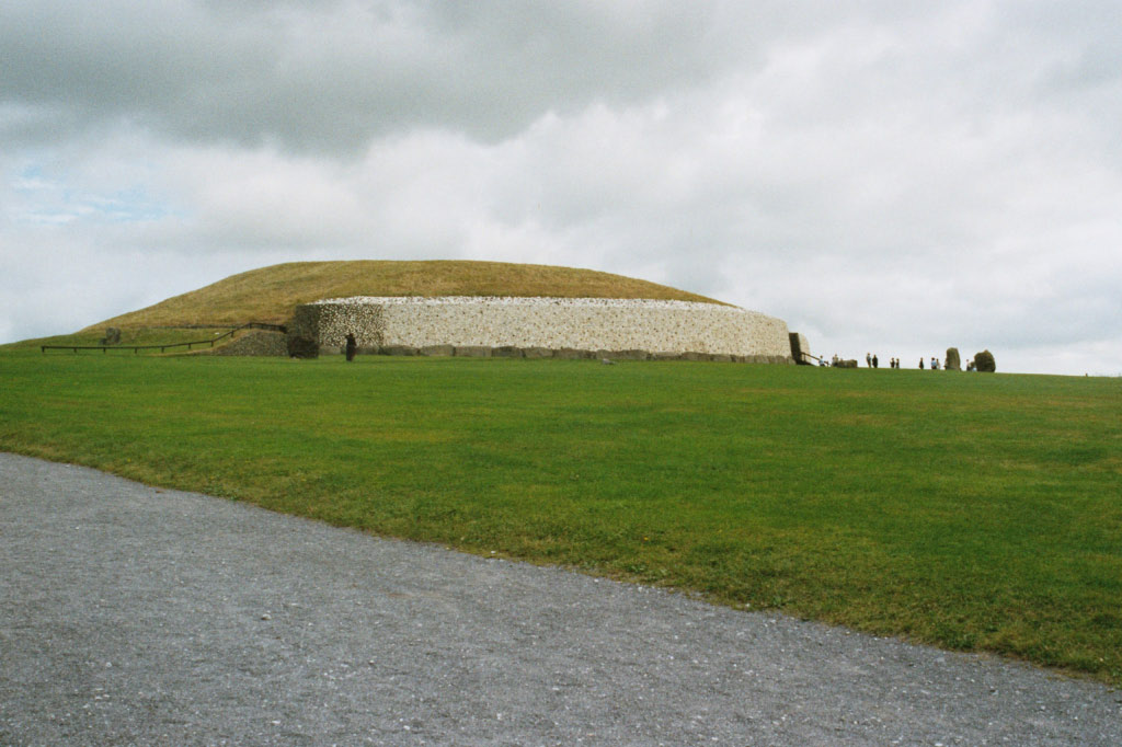 Brú na Bóinne, Ireland