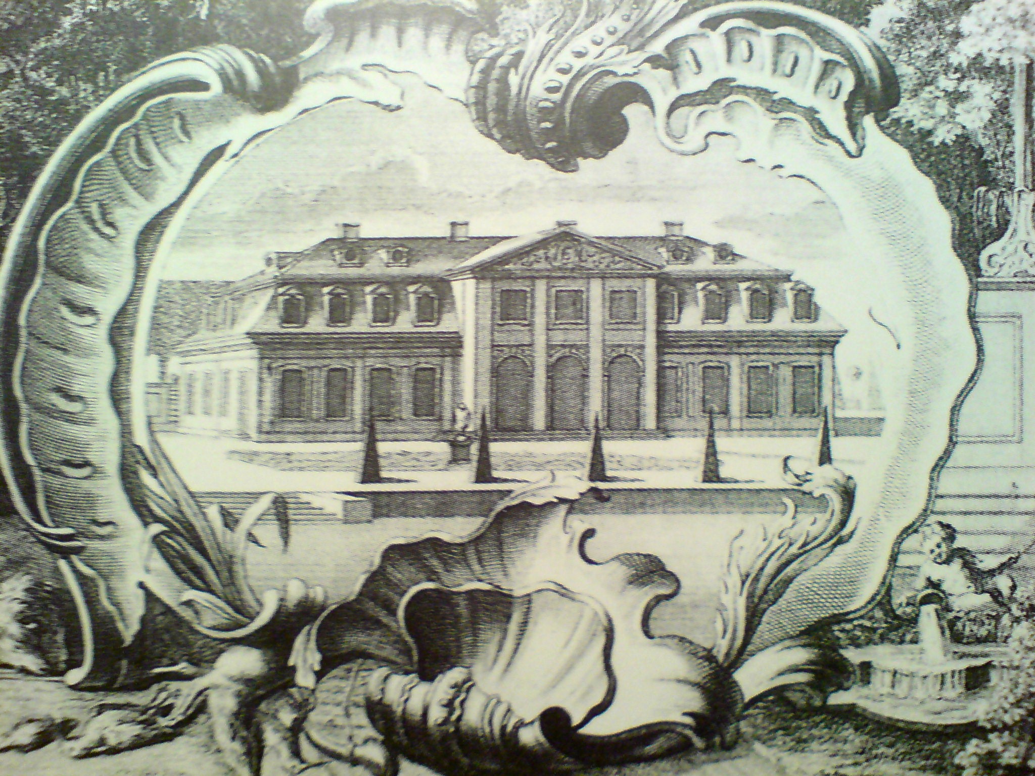 Traventhal House