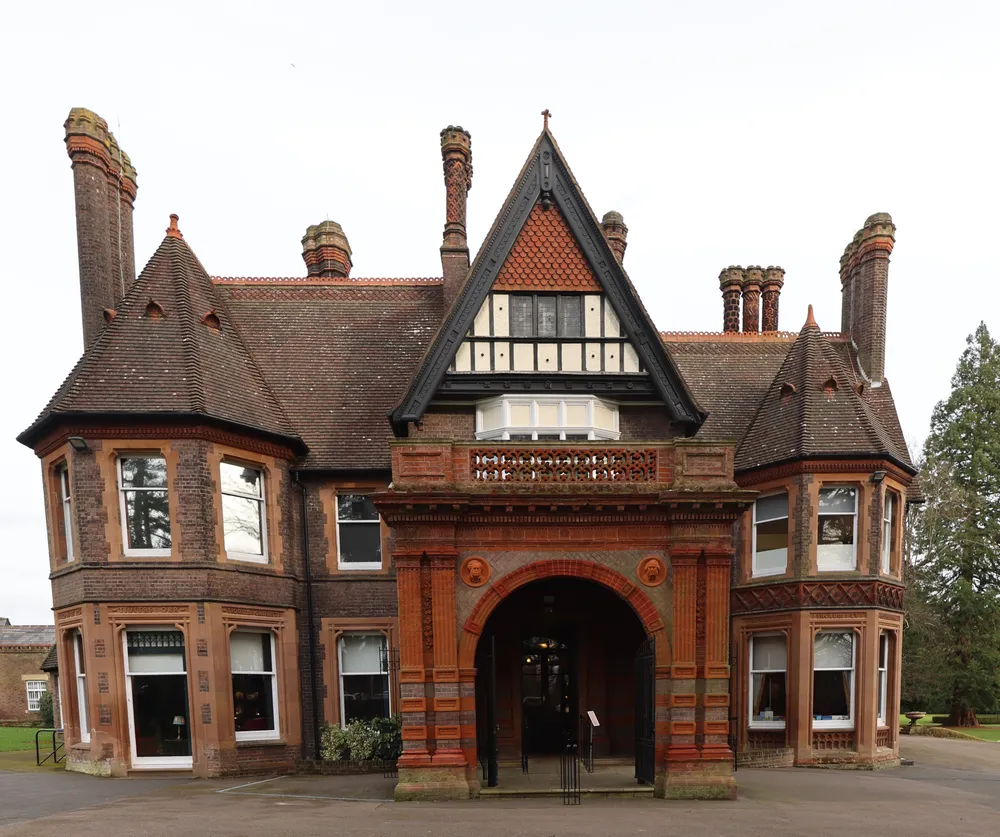 Wardown Park Museum