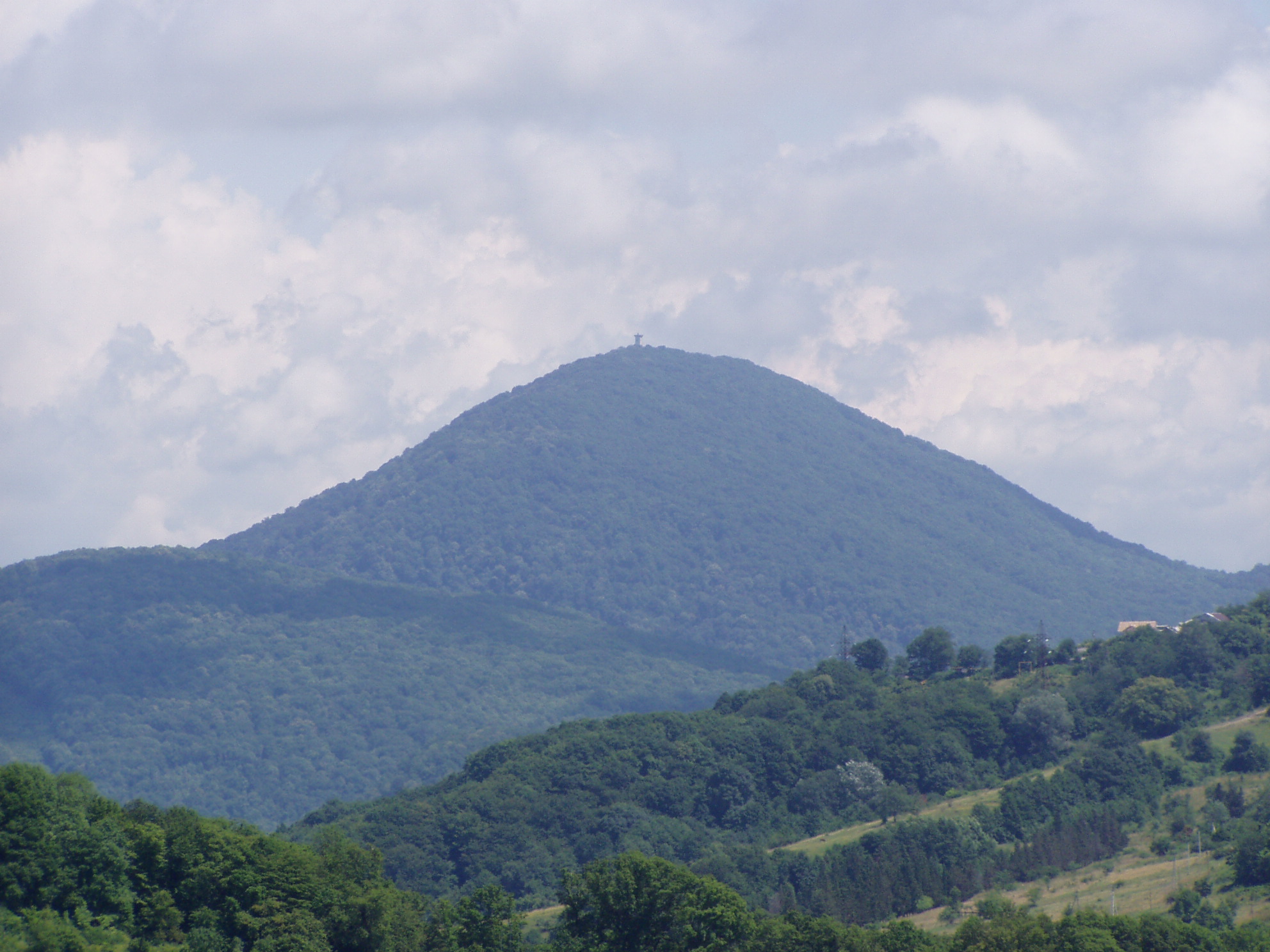 Mount Akhun