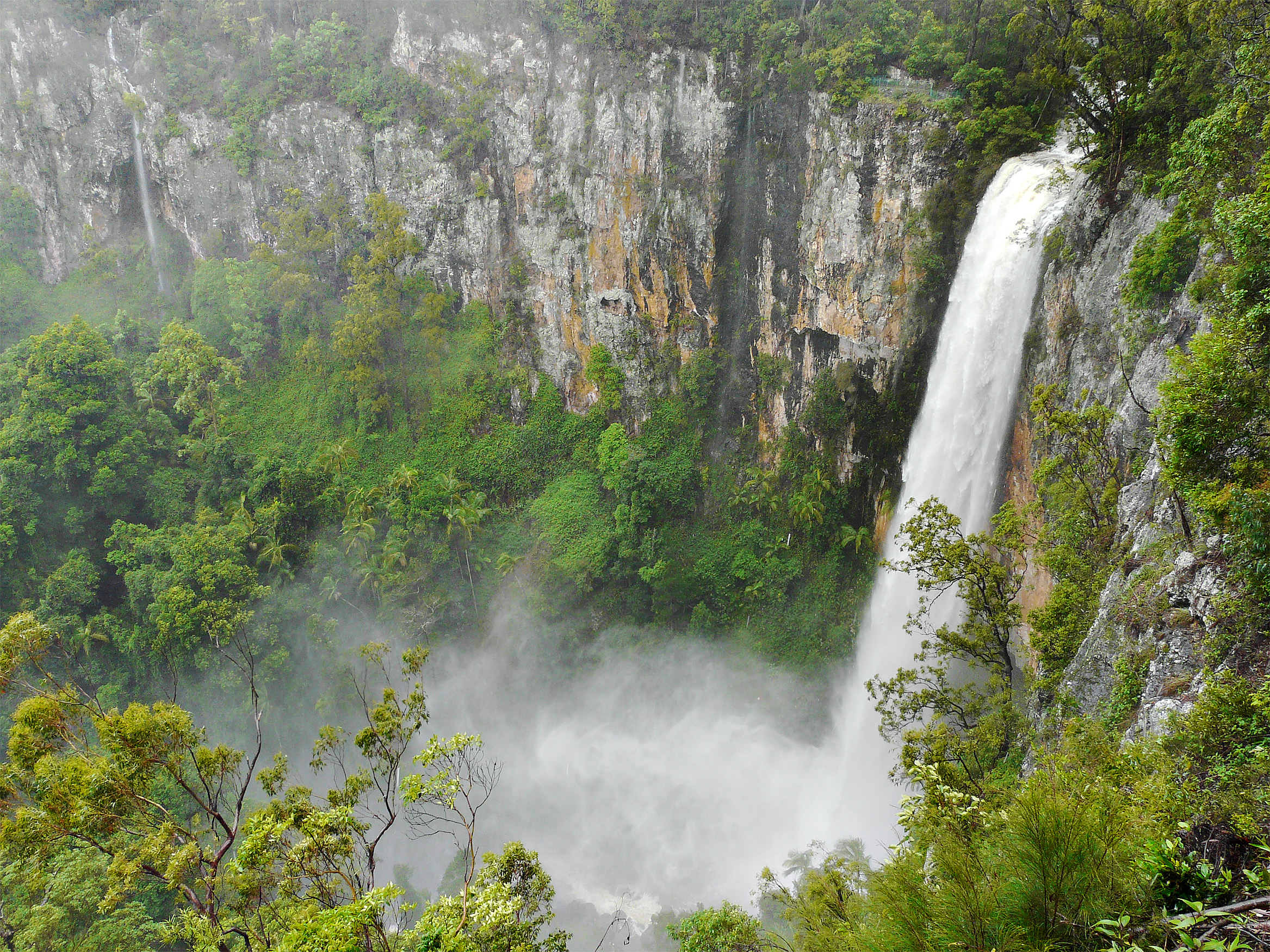 Purlingbrook Falls