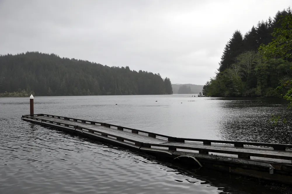 Tahkenitch Lake