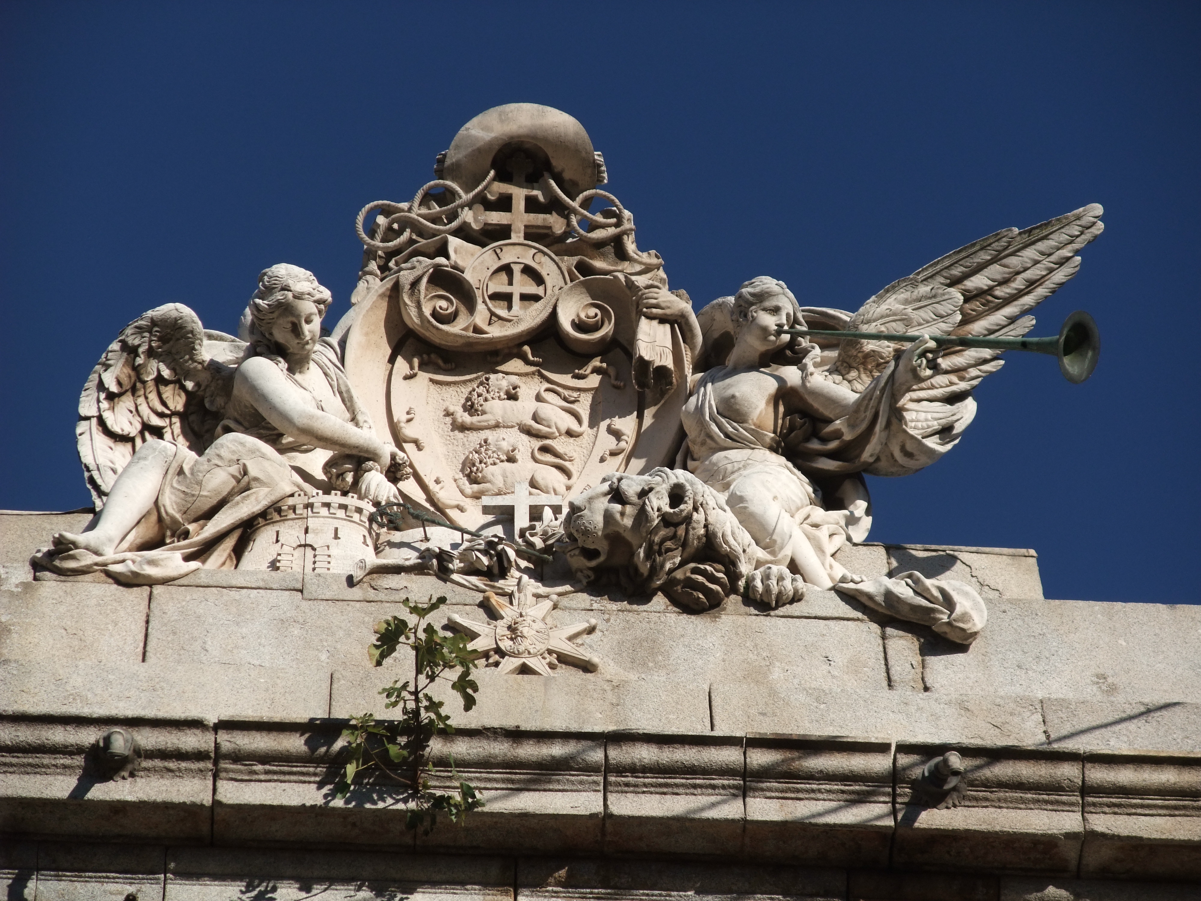Palacio del Cardenal Lorenzana