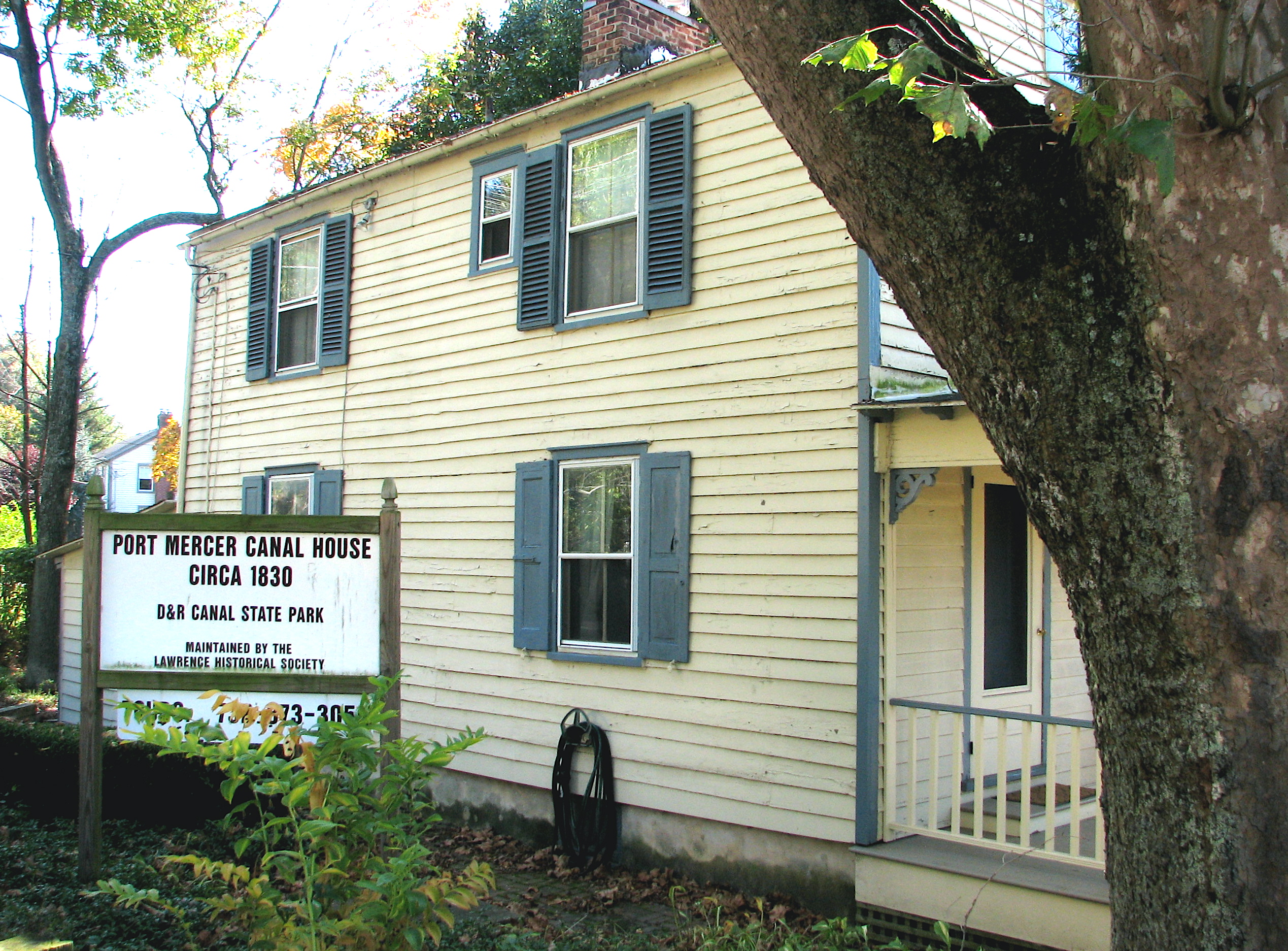Port Mercer Canal House
