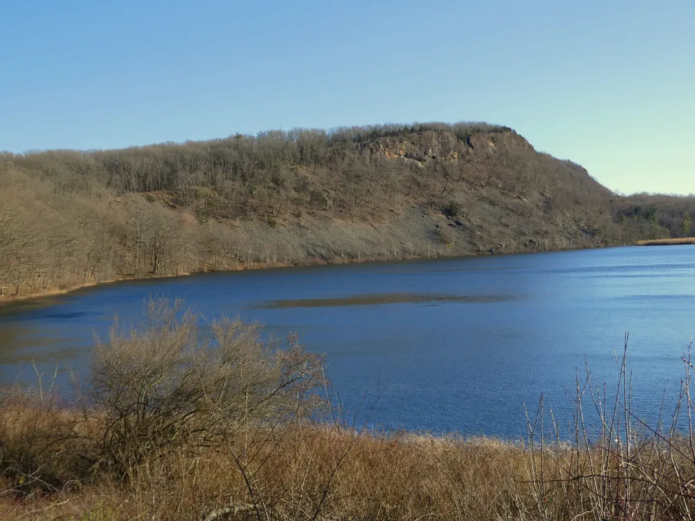 Besek Mountain