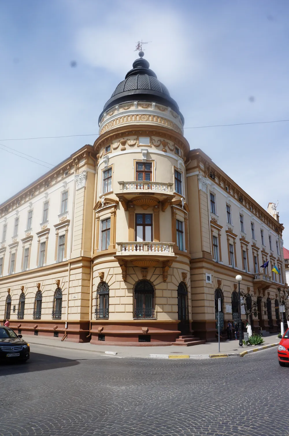 National Museum of Hutsulshchyna and Pokuttya Folk Art