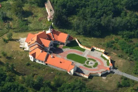 Tét, Hungary