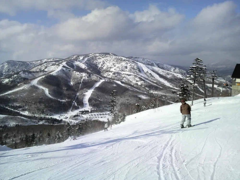 Mount Yakebitai