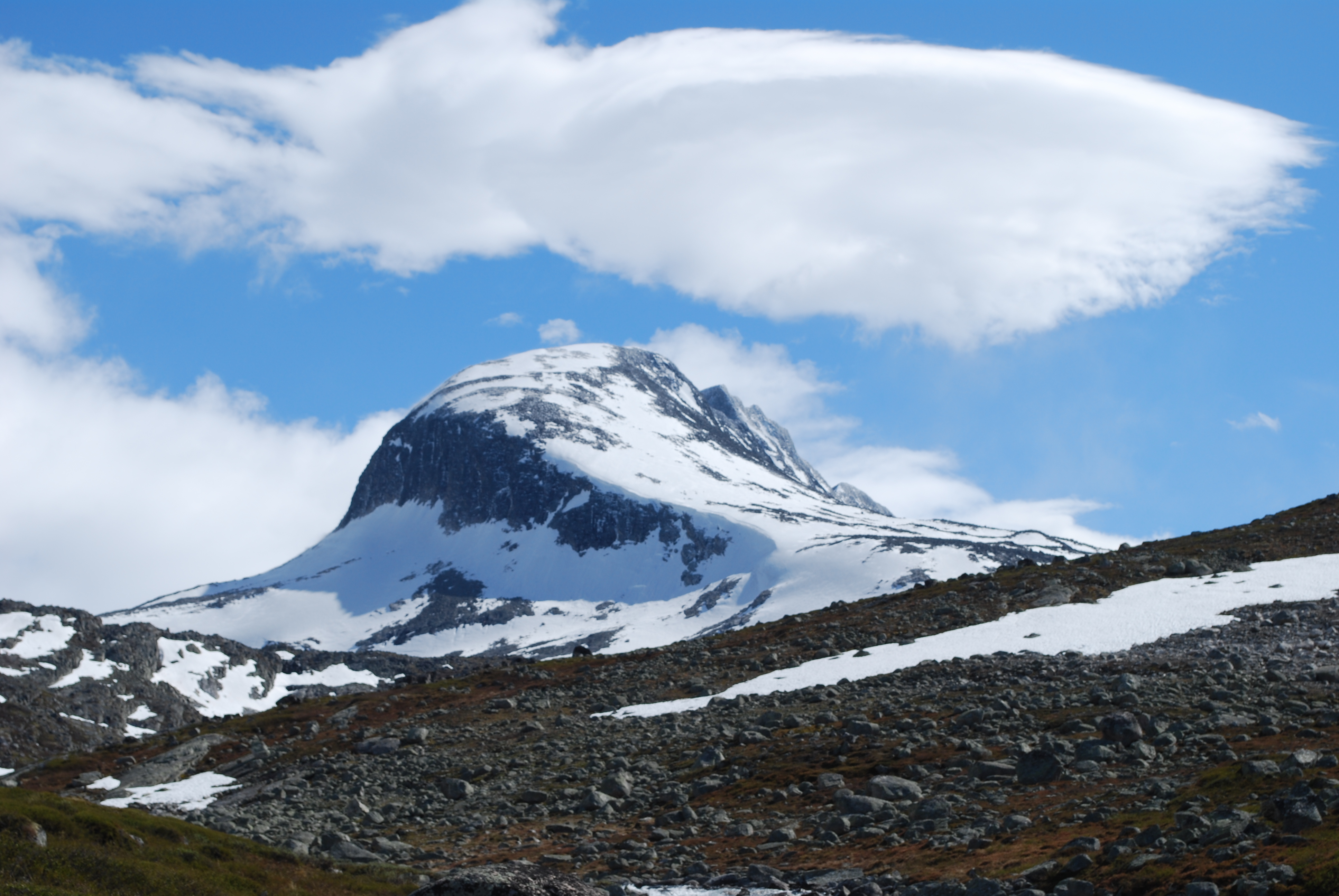 Tverrådalskyrkja