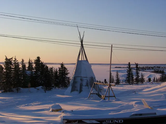 Délı̨nę, Canada