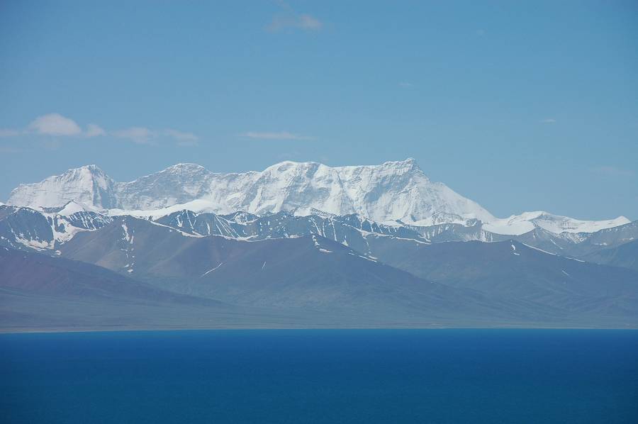 Mount Nyenchen Tanglha