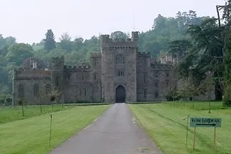 Hampton Castle