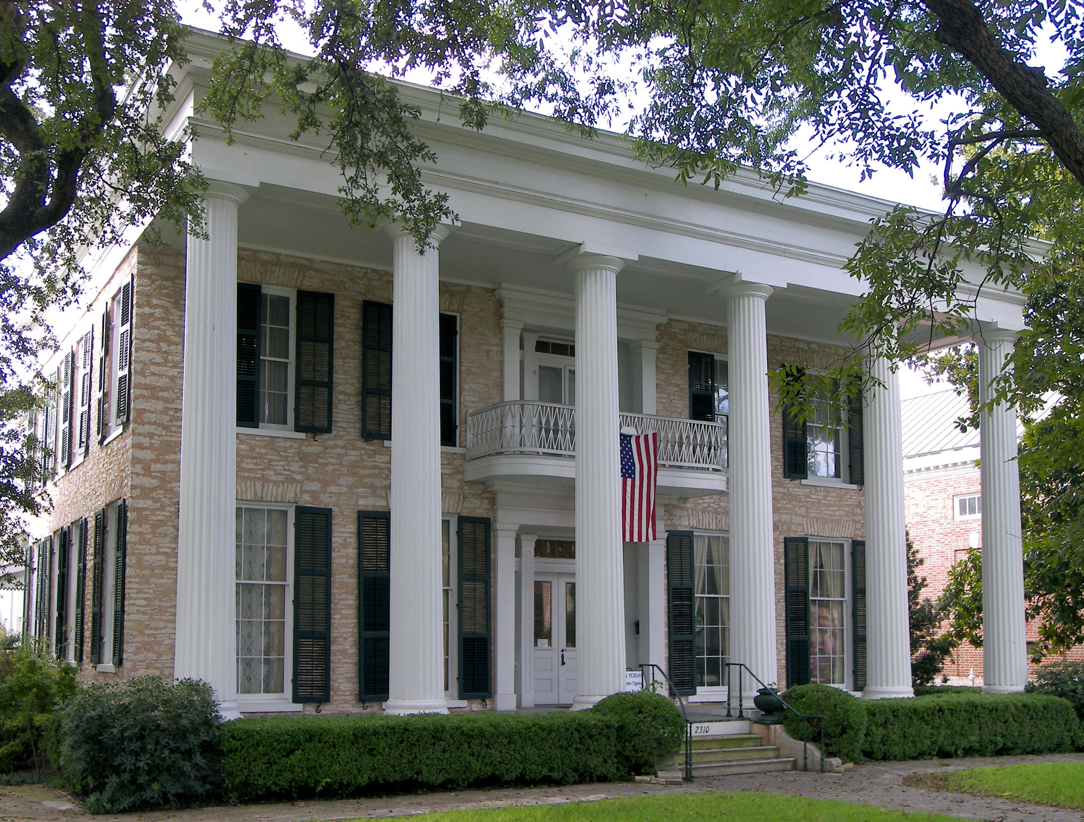 Neill-Cochran House