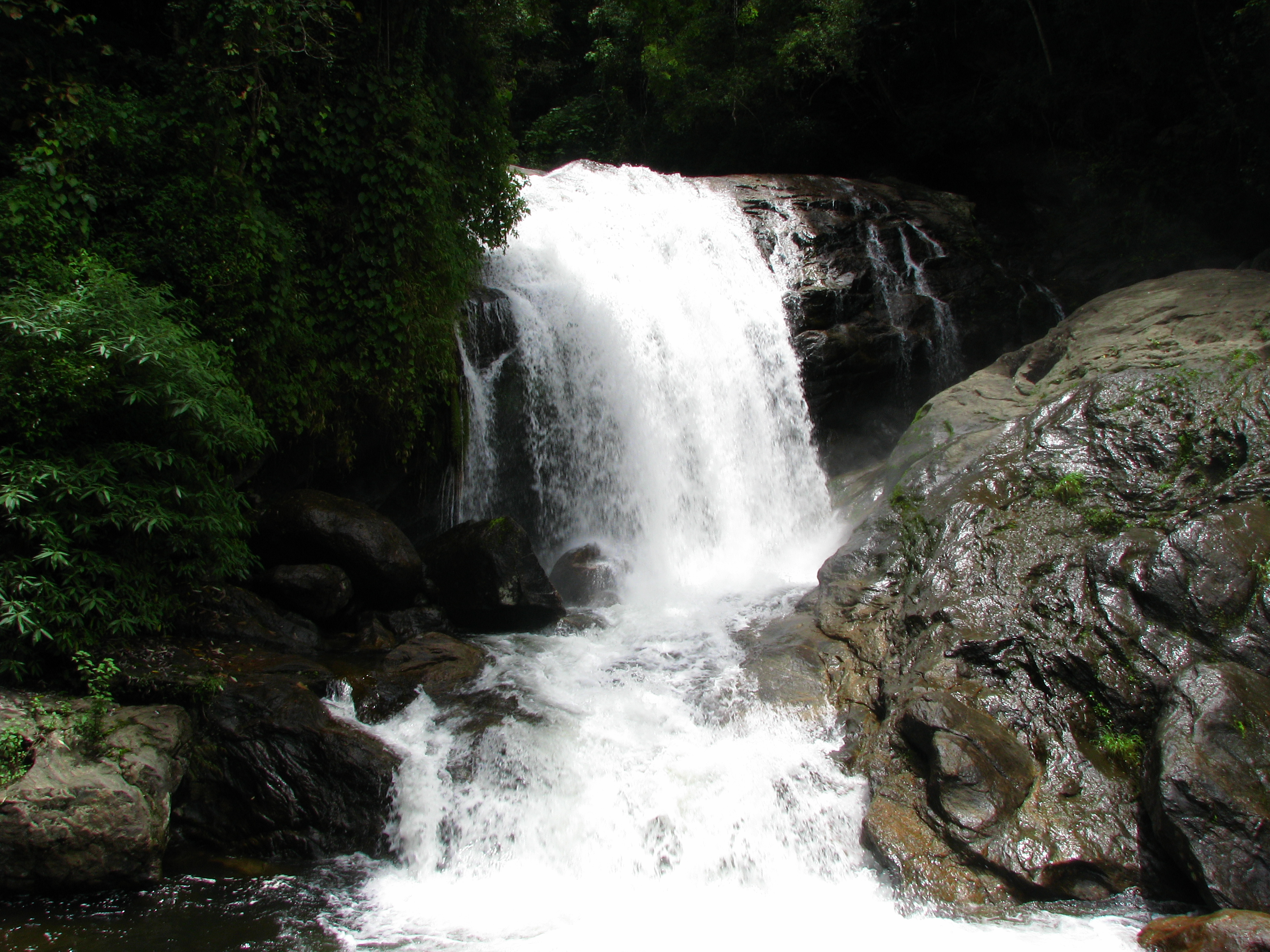 Lakkam Waterfalls