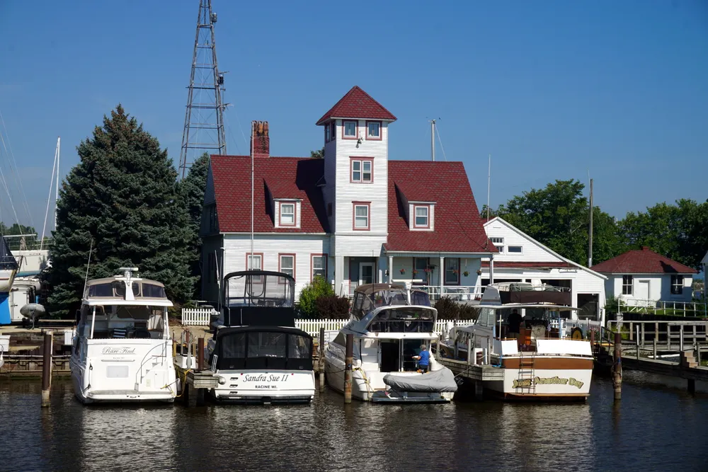 Racine Harbor Lighthouse and Life Saving Station