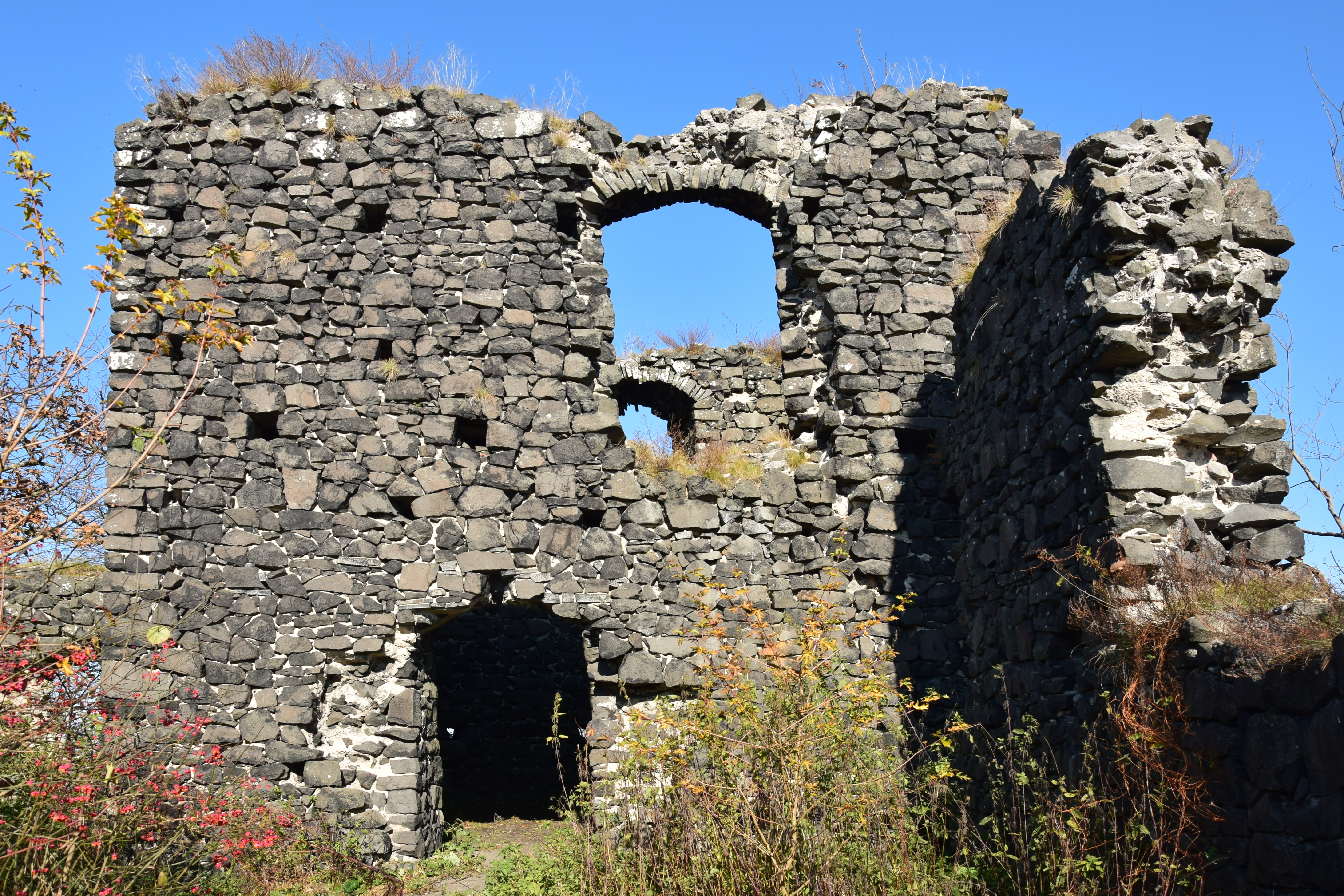 Ronov Castle