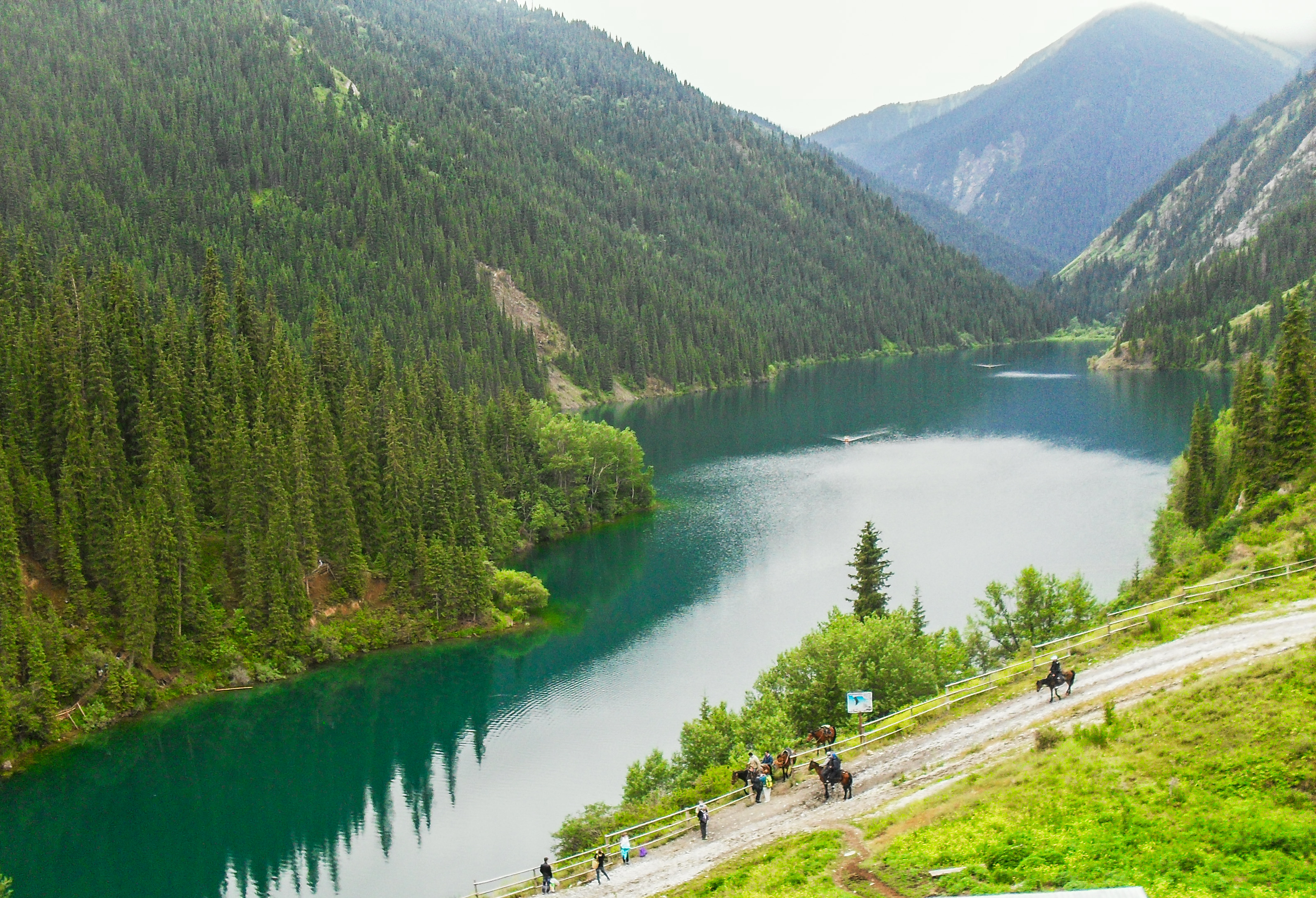 Kölsay Lakes National Park
