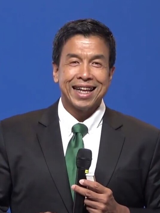 泰國曼谷市長選舉結果出爐,查特查特·錫提潘成功連任。