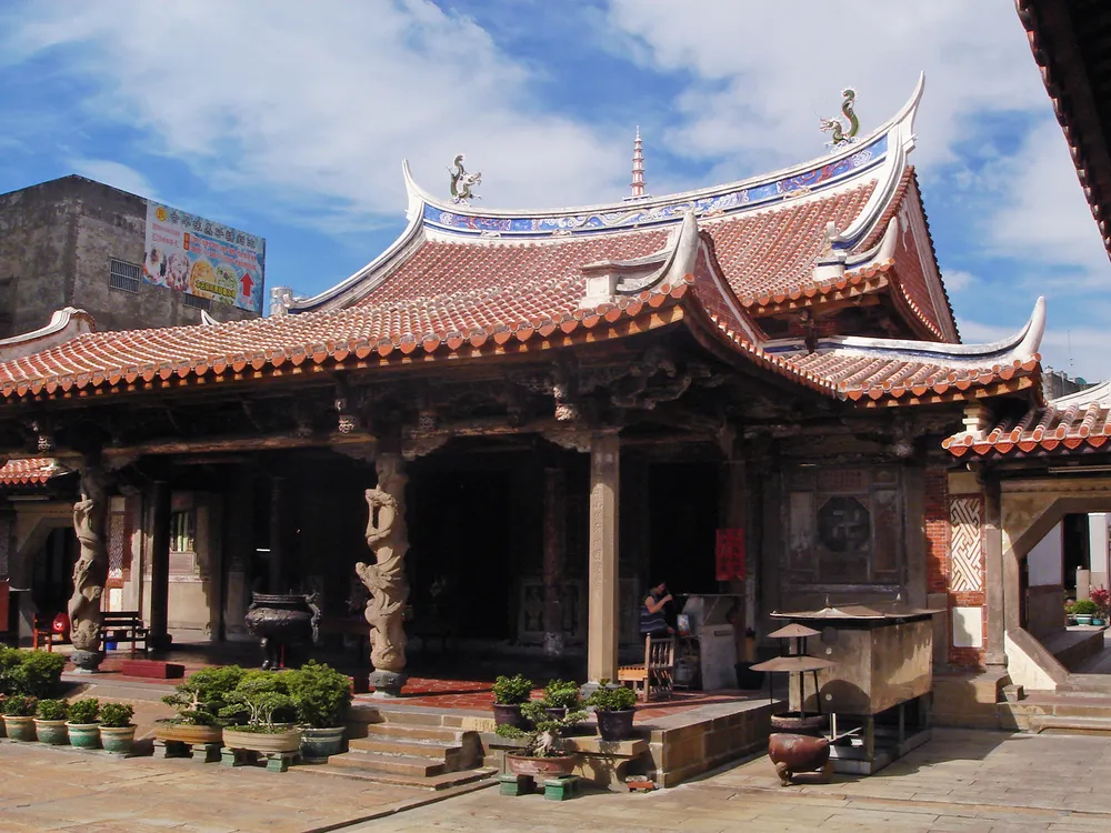 Lukang Longshan Temple