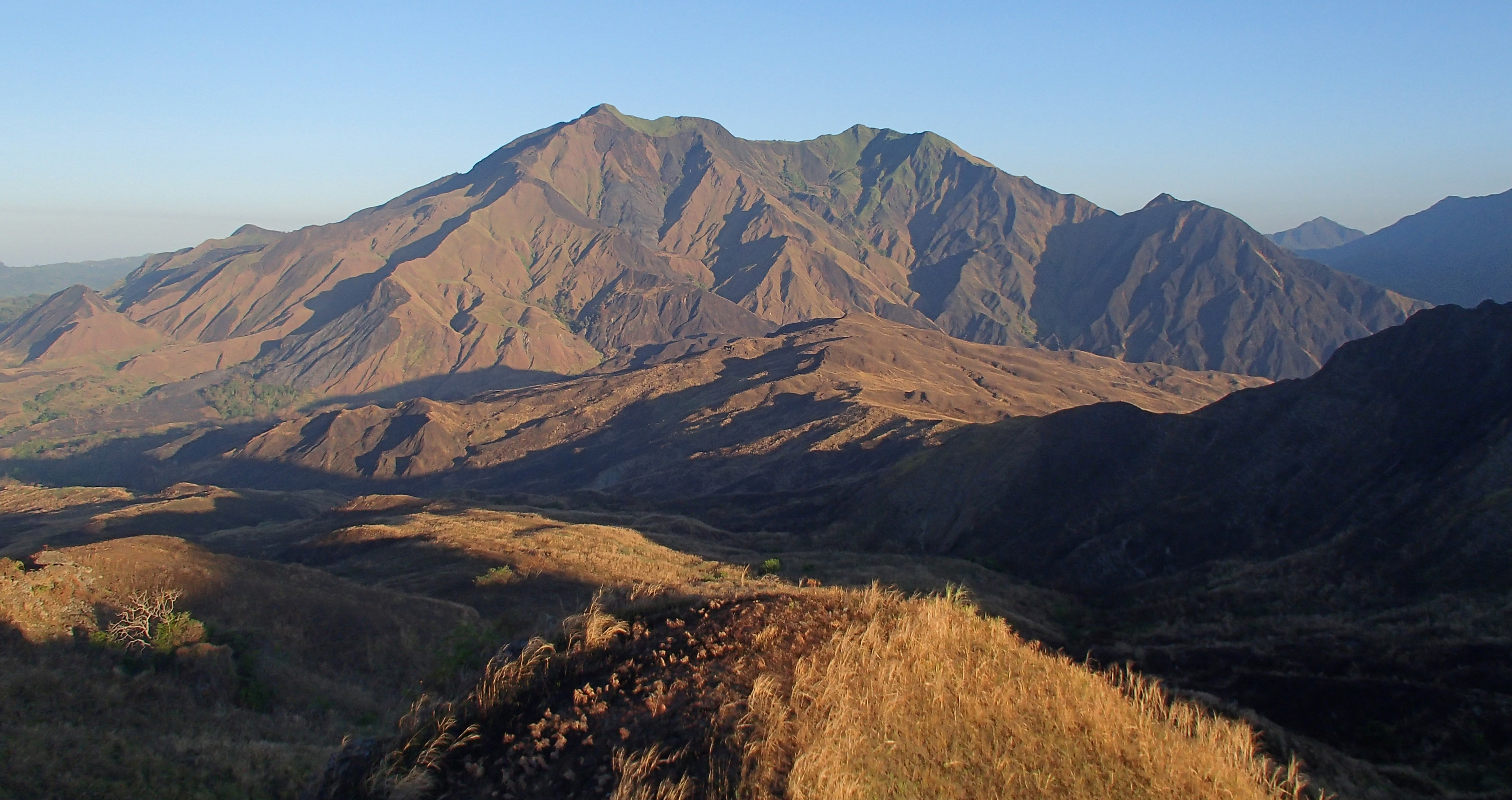 Mounts Iglit–Baco National Park