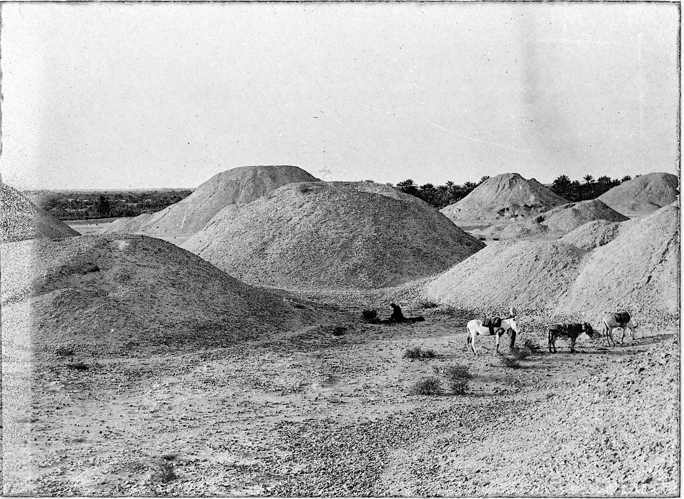 Dilmun Burial Mounds
