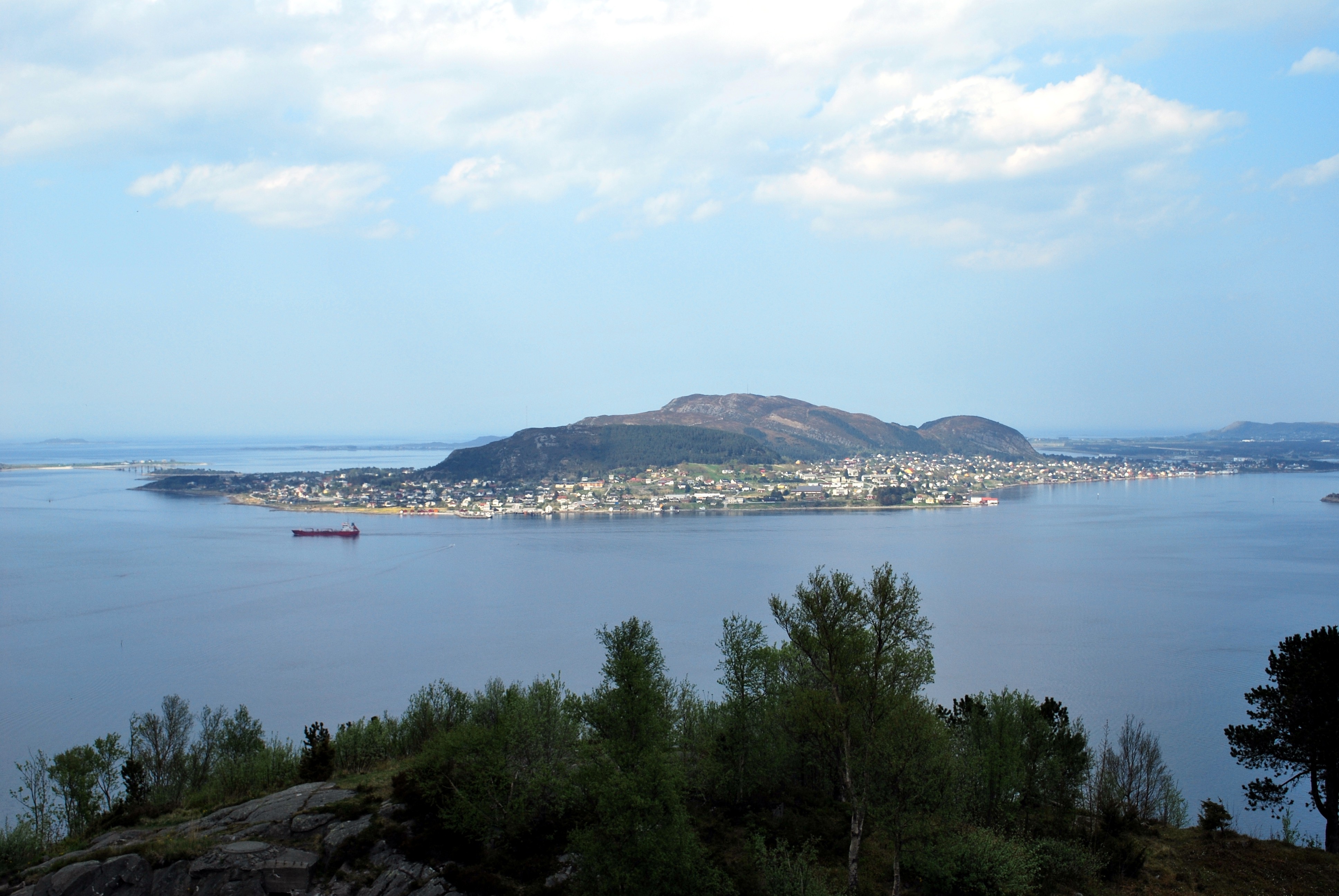 Valderøya