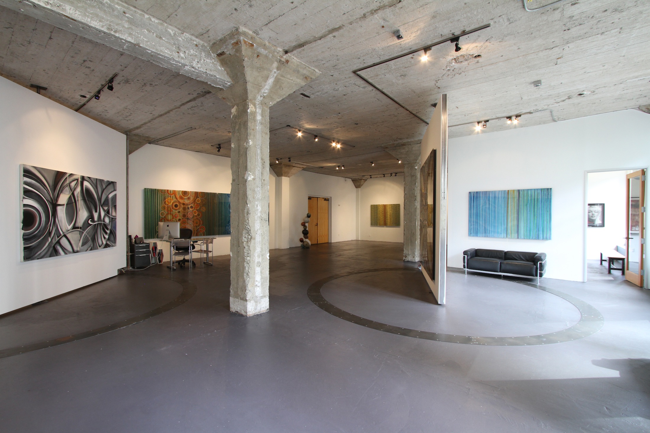 The McLoughlin Gallery
