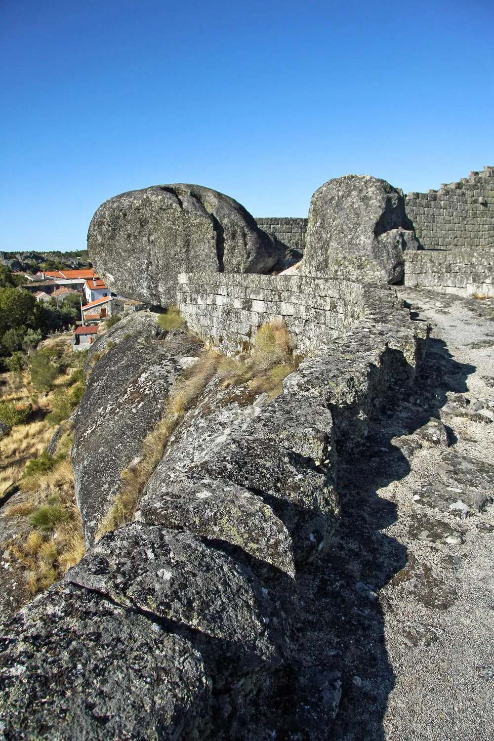 Castle of Moreira de Rei