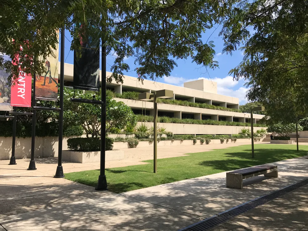 QAGOMA