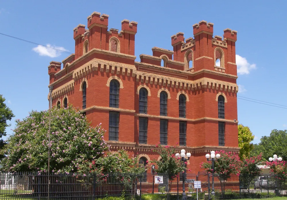 Old McCulloch County Jail