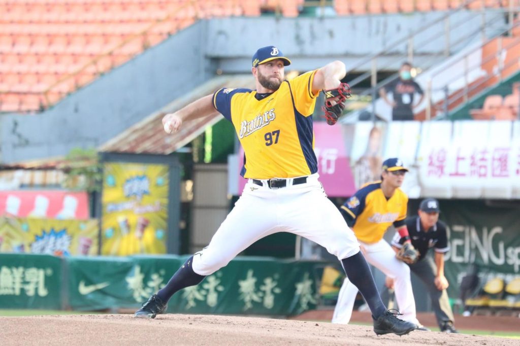 Mitch Lively, CTBC Brothers pitcher